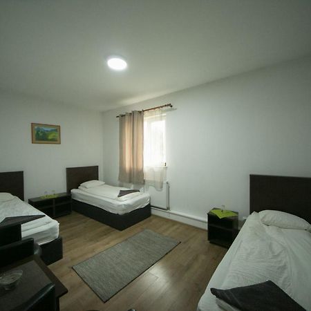 Motel Napsugar Panzio à Lunga  Extérieur photo